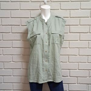 Nine West Light Sage Green Sleeveless Gold Button Up Top. Size Large. NWT